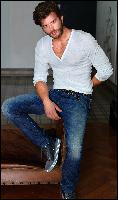 kivanc_tatlitug_15 (1059x1800, 418 k...)