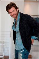 kivanc_tatlitug_9 (1067x1600, 112 k...)